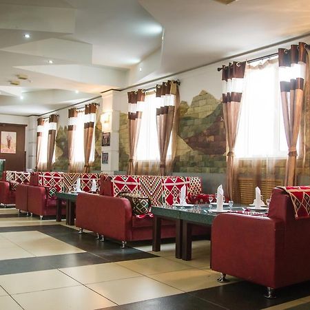 Diar Hotel Атырау Экстерьер фото