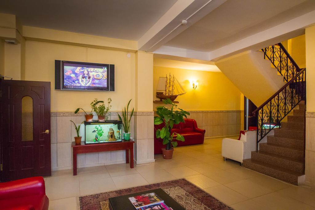 Diar Hotel Атырау Экстерьер фото