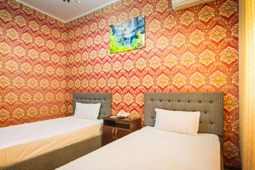 Diar Hotel Атырау Экстерьер фото