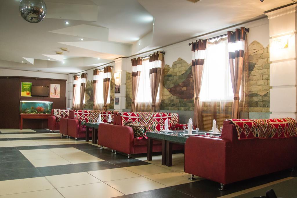 Diar Hotel Атырау Экстерьер фото