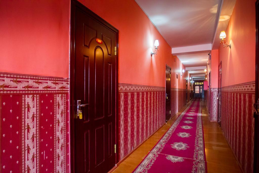 Diar Hotel Атырау Экстерьер фото